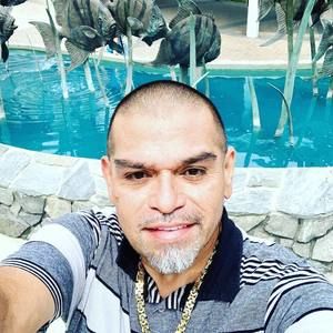 Meet your Posher, Roberto